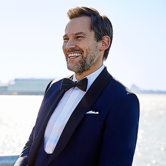 How To Tie A Bow Tie In Seconds